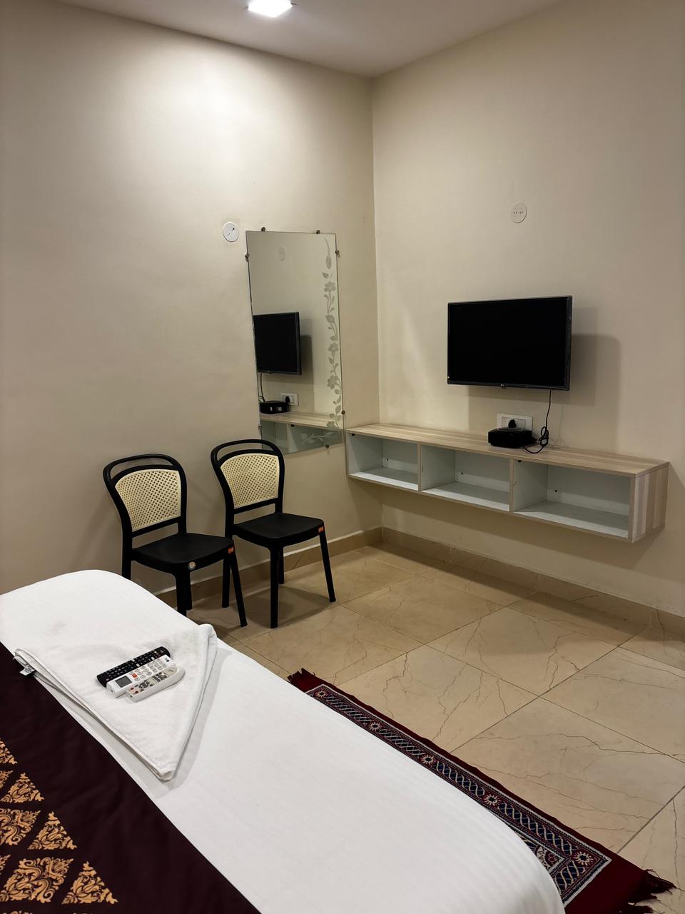 WhatsApp Image 2025-11-10 at 12.20.51 PM