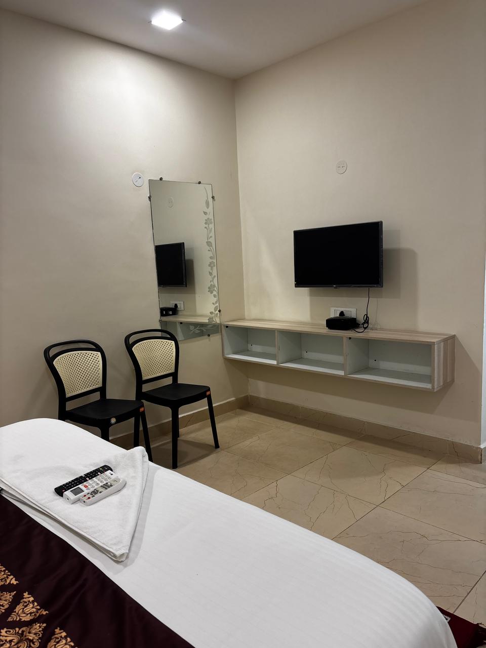 WhatsApp Image 2025-11-10 at 12.20.54 PM (1)